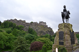 bild_01_castle-edinburgh