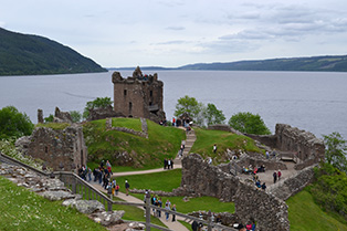 bild_04_Urquhart-Castle-am-loch-ness